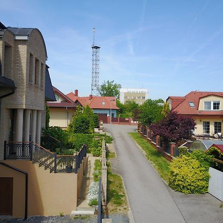 Villa Homestay Nad Helmrovkou Praga Exterior foto