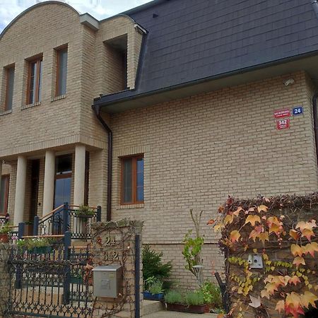 Villa Homestay Nad Helmrovkou Praga Exterior foto