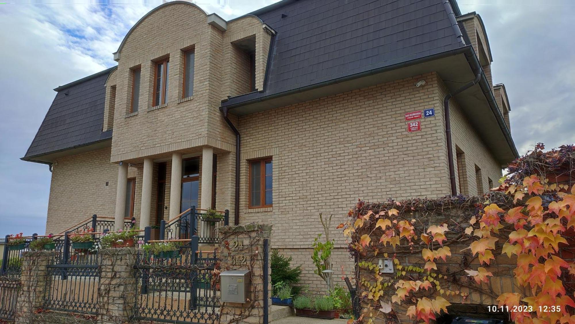 Villa Homestay Nad Helmrovkou Praga Exterior foto